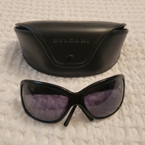 Bvlgari Black Sunglasses with Case - Picture 1 of 11